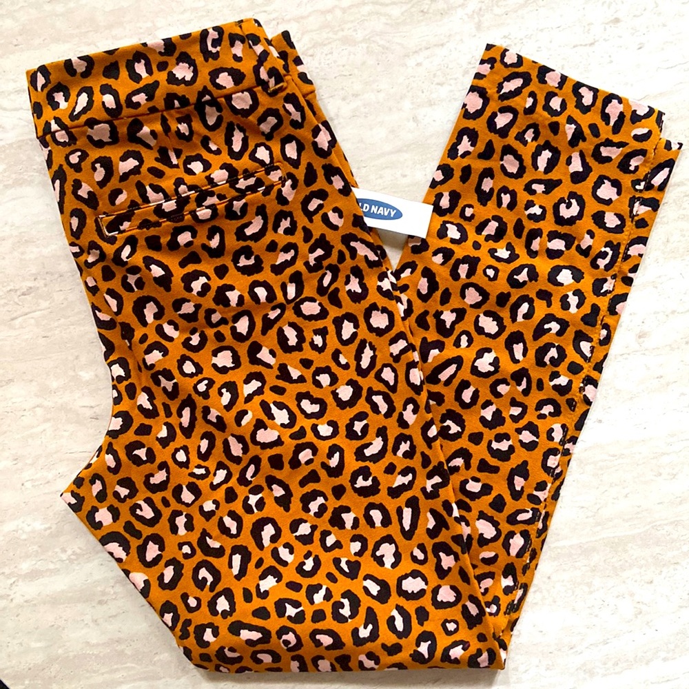 Old Navy Pixie ankle length leopard pants